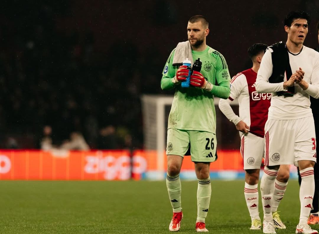 Rangkuman pemain abroad timnas Indonesia – Dua pemain antar timnya promosi, Maarten Paes antar Ajax ke panggung Eropa